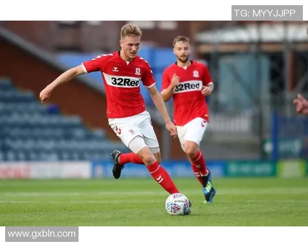 英甲焦点战布莱克浦迎战查尔顿双方争夺关键三分之战分析